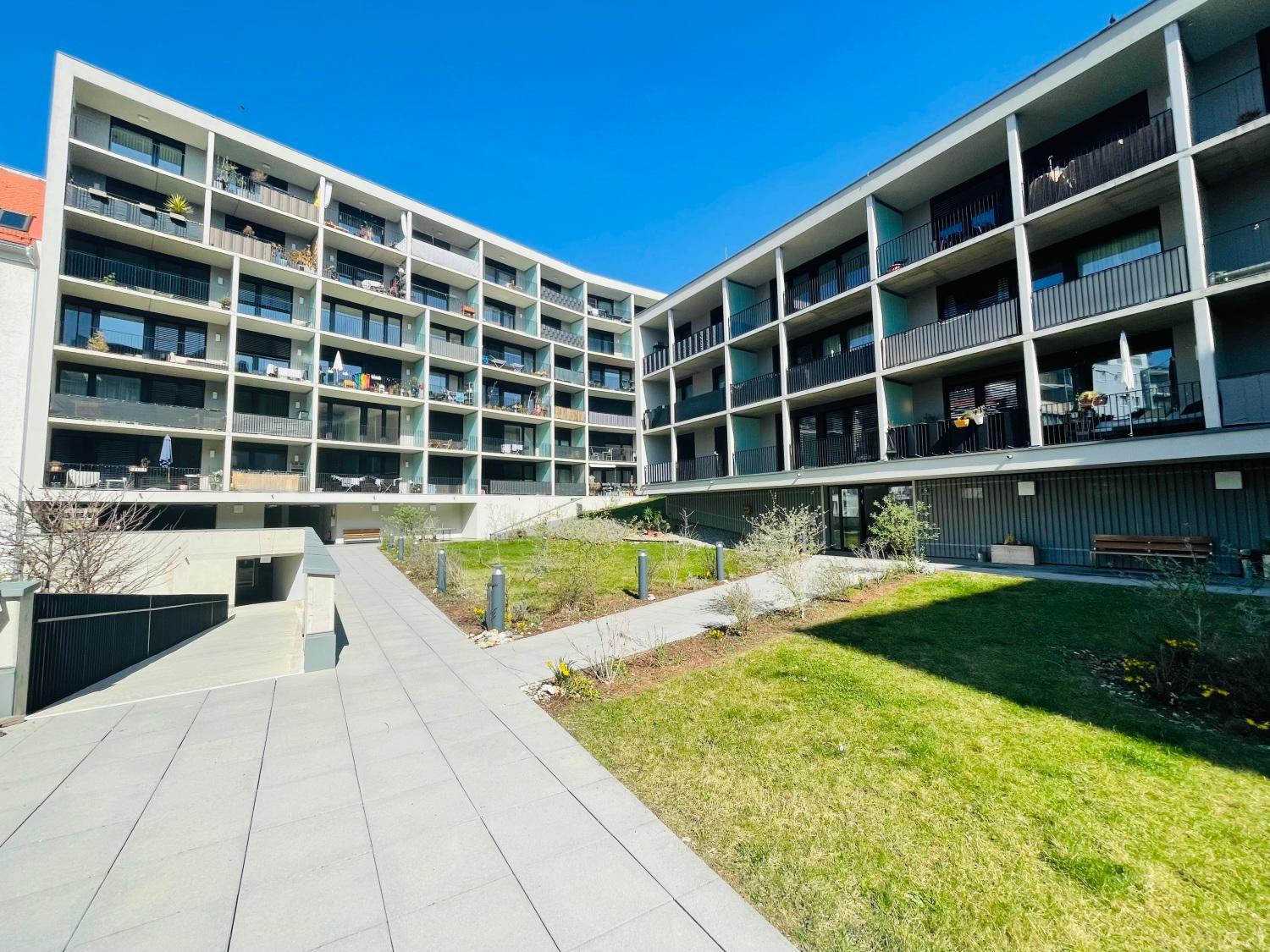 Apstay City Center I Free Parking I Self Check-In Грац Екстер'єр фото